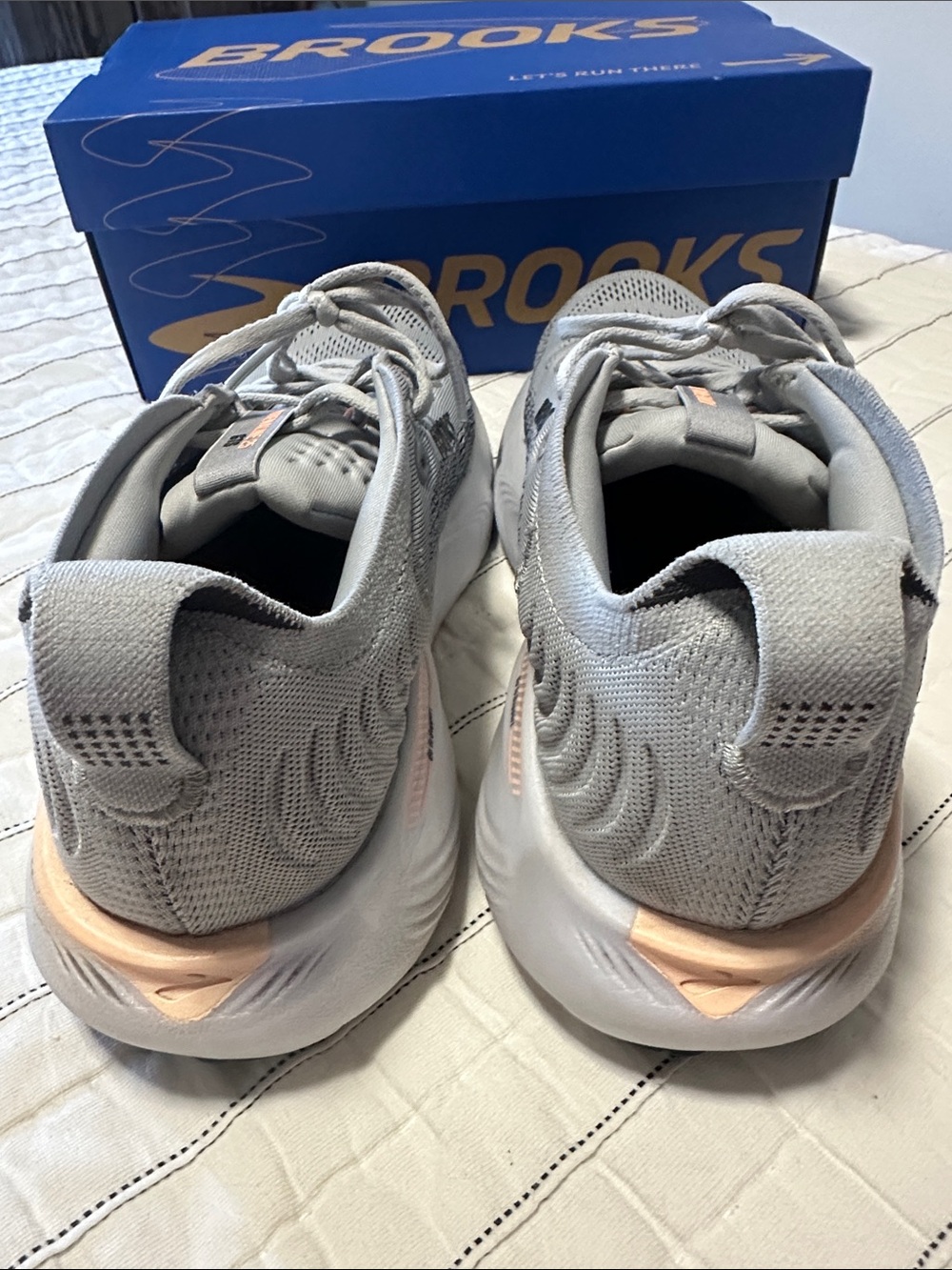 Brooks adrenaline GTS 25 Running Shoes - Picture 4 of 10